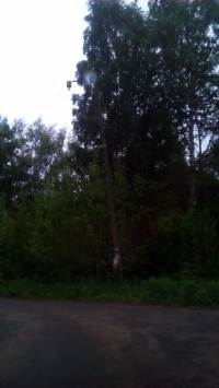 Выправление столбов уличного освещения", ул. Комсомольская, возле дома 2